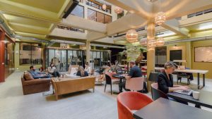 Notre espace cocktail est l'endroit idéal pour vos séminaires